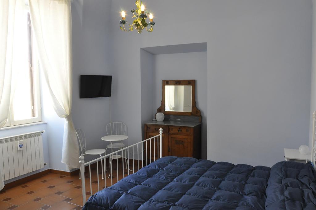 La Darsena B&B Чивітавекк'я Екстер'єр фото